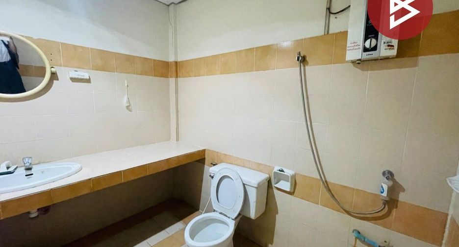 For sale 3 bedrooms townhouse in Prawet, Bangkok