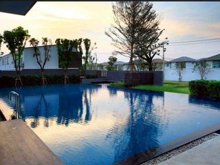 For rent 3 bedrooms house in Bang Khun Thian, Bangkok