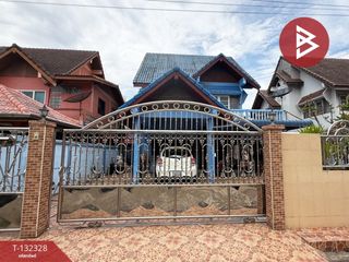 For sale 5 ベッドルーム house in Sam Phran, Nakhon Pathom