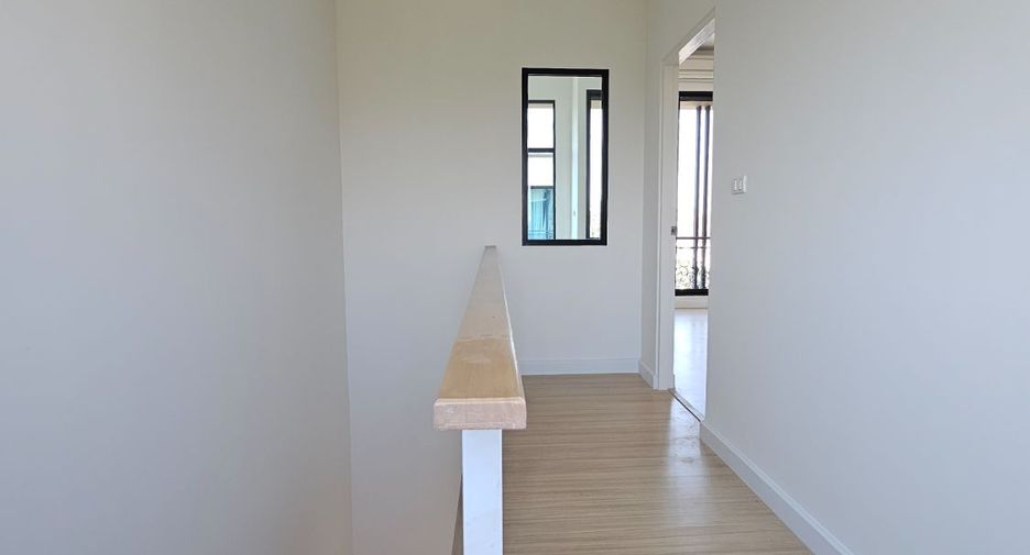 For sale 3 bedrooms townhouse in Bueng Kum, Bangkok