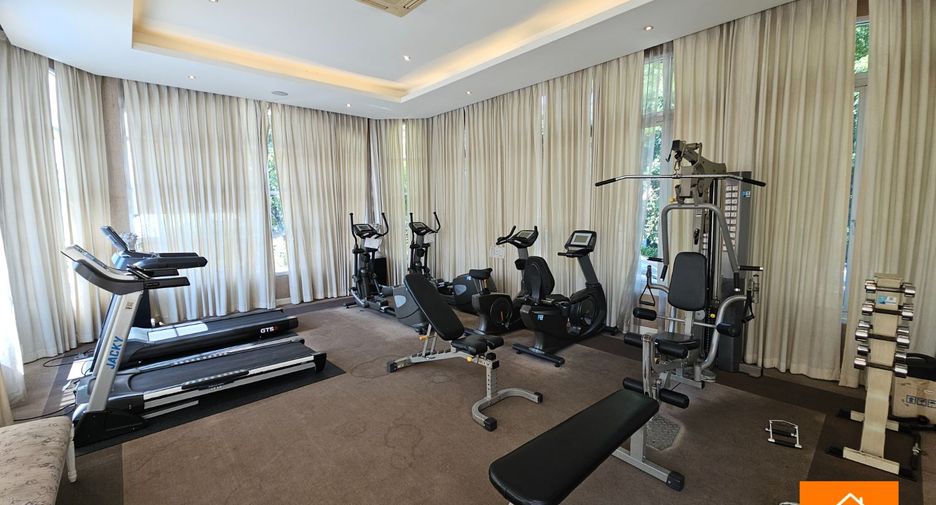 For sale 3 bedrooms townhouse in Bueng Kum, Bangkok