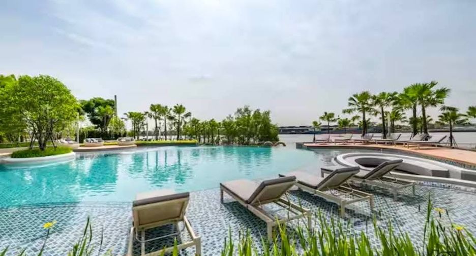 Condo en alquiler y en venta de 4 habitaciones en Yan Nawa, Bangkok