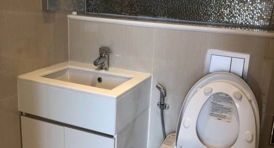 For sale 1 bed condo in Watthana, Bangkok