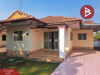 For sale 3 bedrooms house in Mueang Nakhon Sawan, Nakhon Sawan