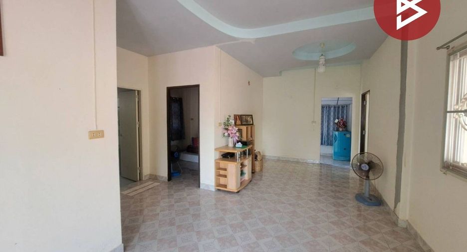 For sale 3 bedrooms house in Mueang Nakhon Sawan, Nakhon Sawan