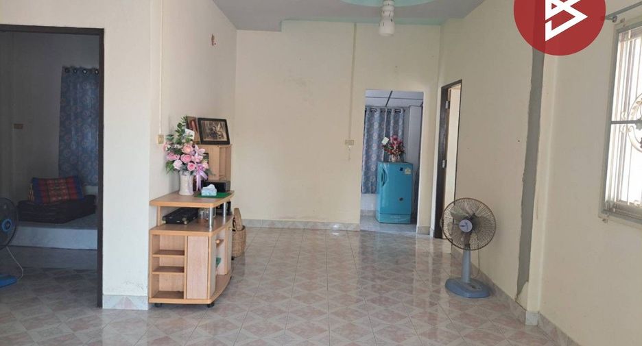 For sale 3 bedrooms house in Mueang Nakhon Sawan, Nakhon Sawan