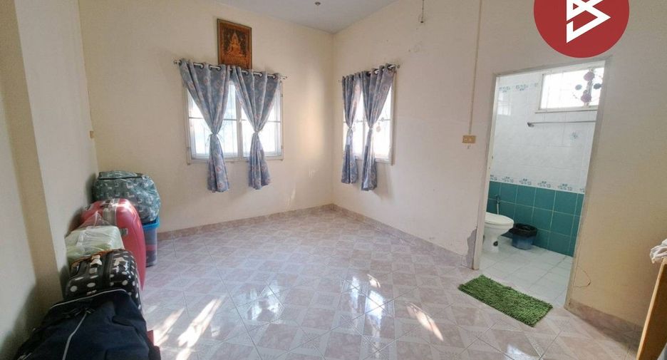 For sale 3 bedrooms house in Mueang Nakhon Sawan, Nakhon Sawan