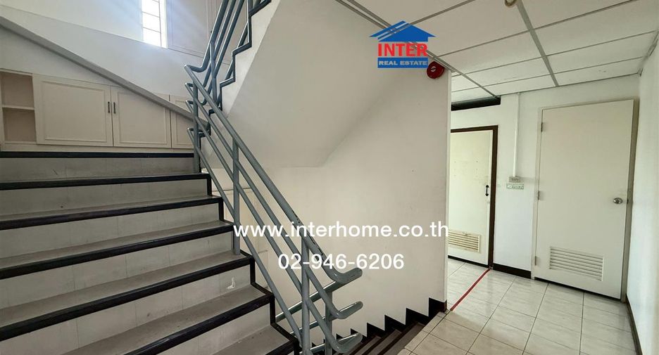 Büro zum Kauf mit 2 Zimmer in Bang Kapi, Bangkok