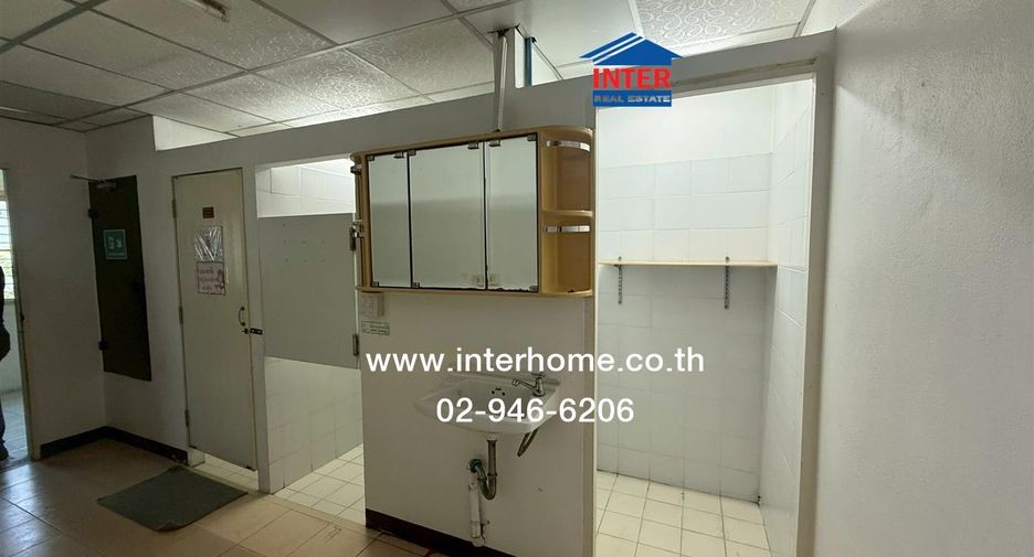 Büro zum Kauf mit 2 Zimmer in Bang Kapi, Bangkok
