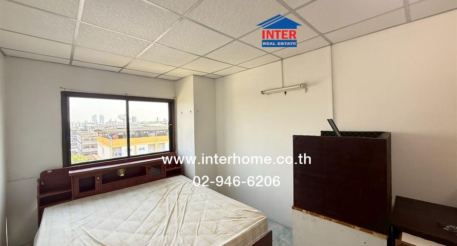 Büro zum Kauf mit 2 Zimmer in Bang Kapi, Bangkok