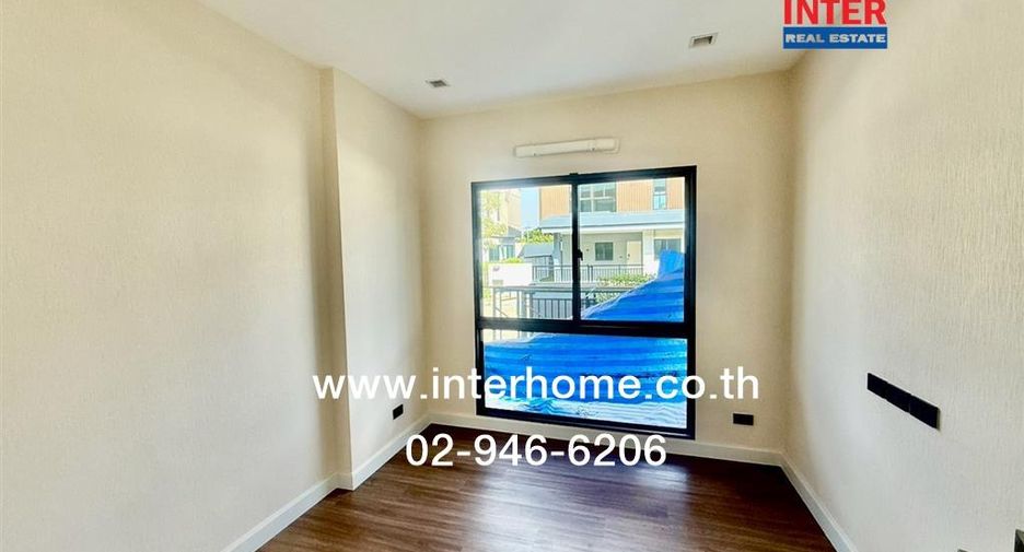 For sale 4 bedrooms house in Lat Krabang, Bangkok