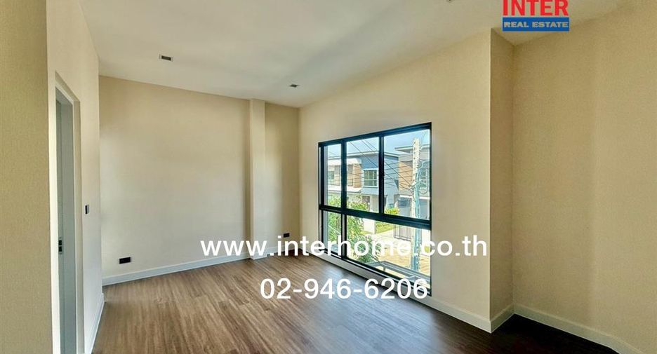 For sale 4 bedrooms house in Lat Krabang, Bangkok