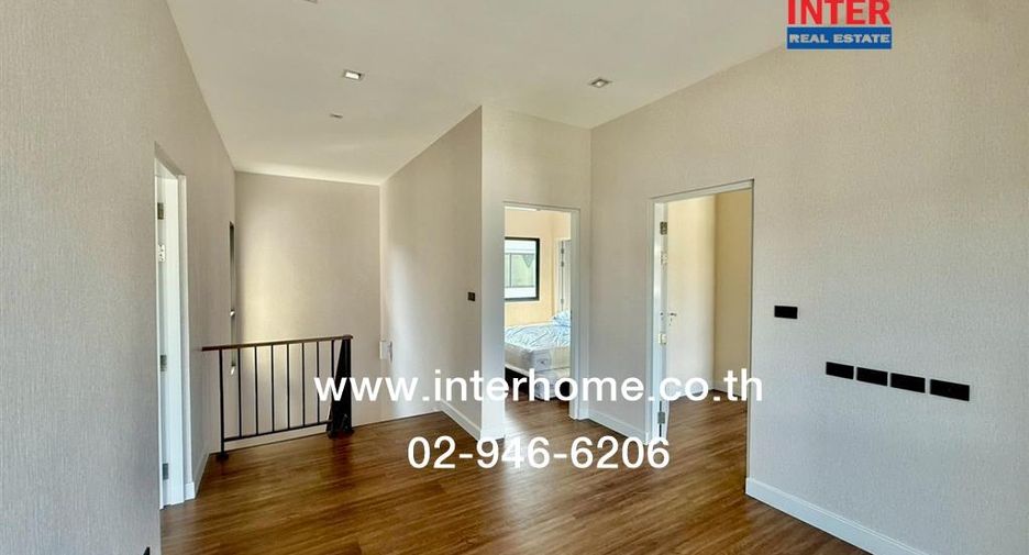 For sale 4 bedrooms house in Lat Krabang, Bangkok