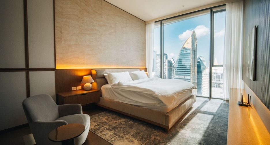 For sale 2 bedrooms condo in Pathum Wan, Bangkok