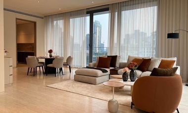 For rent 2 bedrooms condo in Pathum Wan, Bangkok