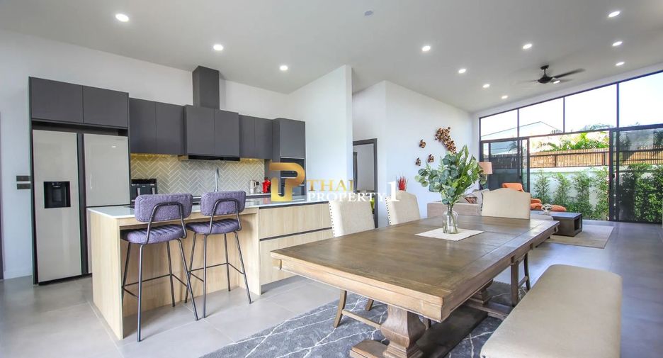 For sale 4 bedrooms villa in Pran Buri, Prachuap Khiri Khan