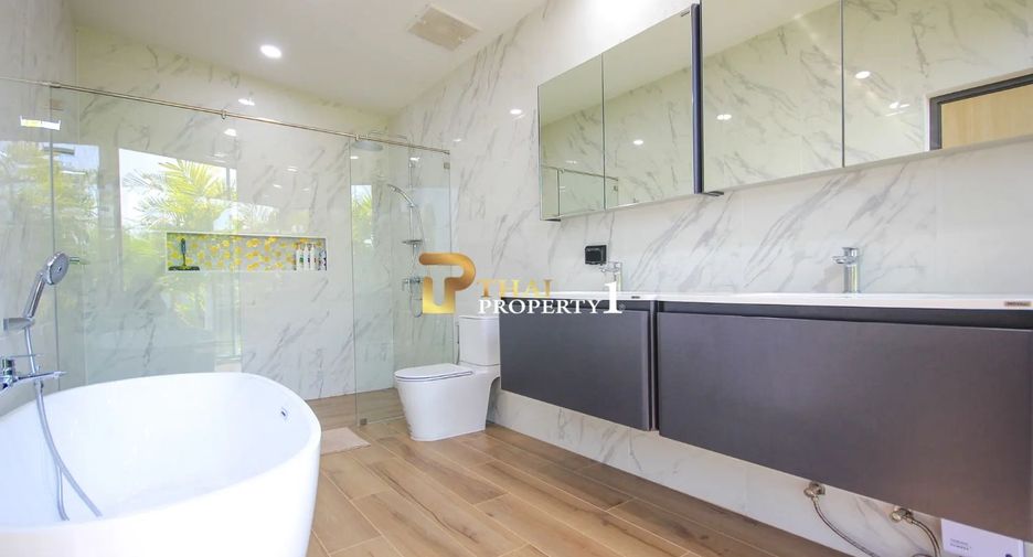 For sale 4 bedrooms villa in Pran Buri, Prachuap Khiri Khan