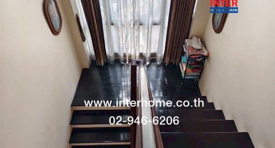 For sale 4 bedrooms house in Khlong Luang, Pathum Thani