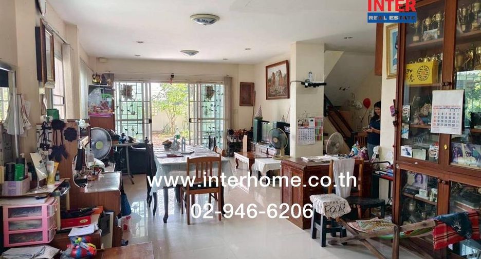 For sale 4 bedrooms house in Khlong Luang, Pathum Thani
