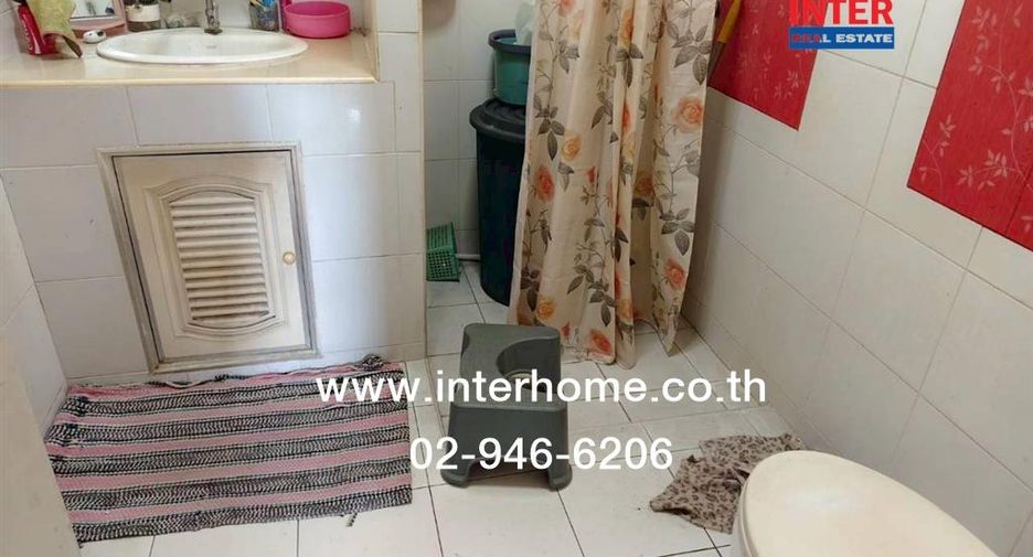 For sale 4 bedrooms house in Khlong Luang, Pathum Thani