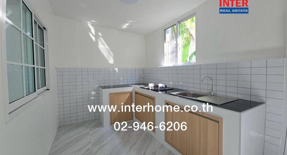 For sale 3 bedrooms townhouse in Khlong Sam Wa, Bangkok