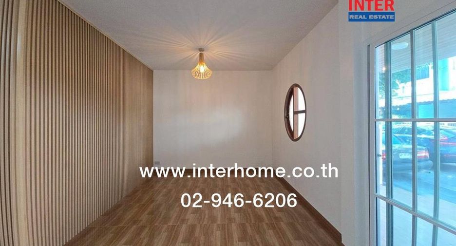 For sale 3 bedrooms townhouse in Khlong Sam Wa, Bangkok