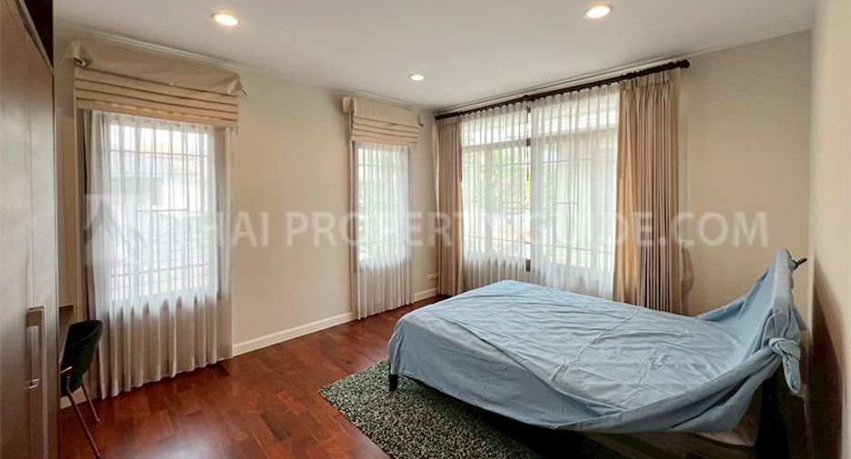 For rent 4 bedrooms house in Suan Luang, Bangkok