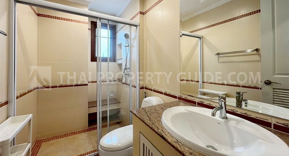 For rent 4 bedrooms house in Suan Luang, Bangkok