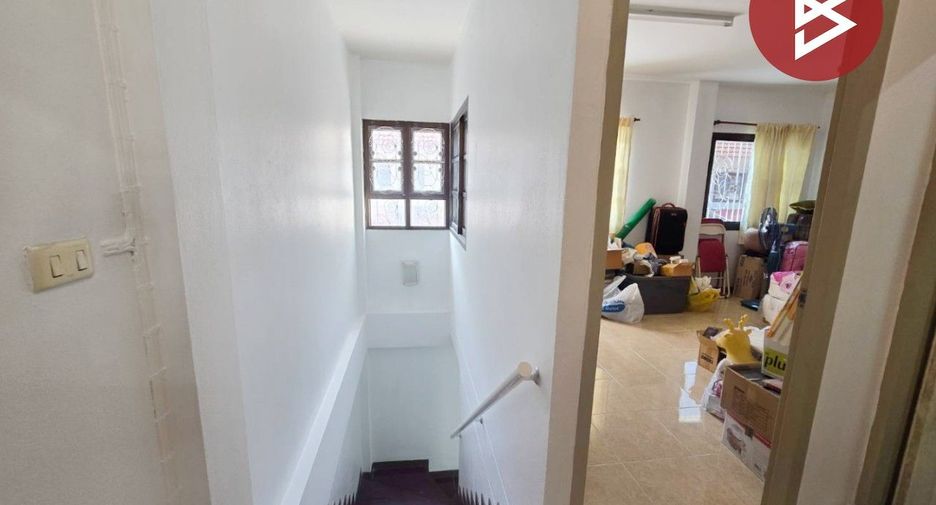For sale 2 bedrooms townhouse in Bang Kapi, Bangkok