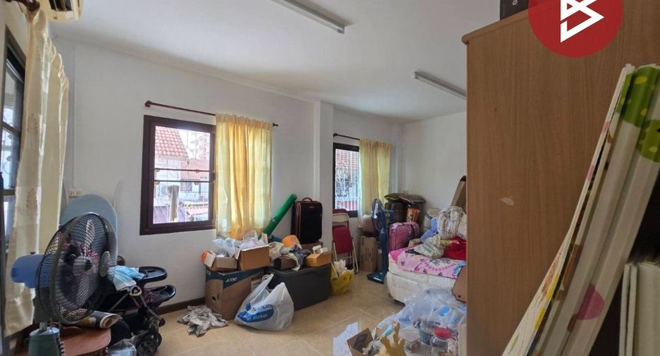 For sale 2 bedrooms townhouse in Bang Kapi, Bangkok