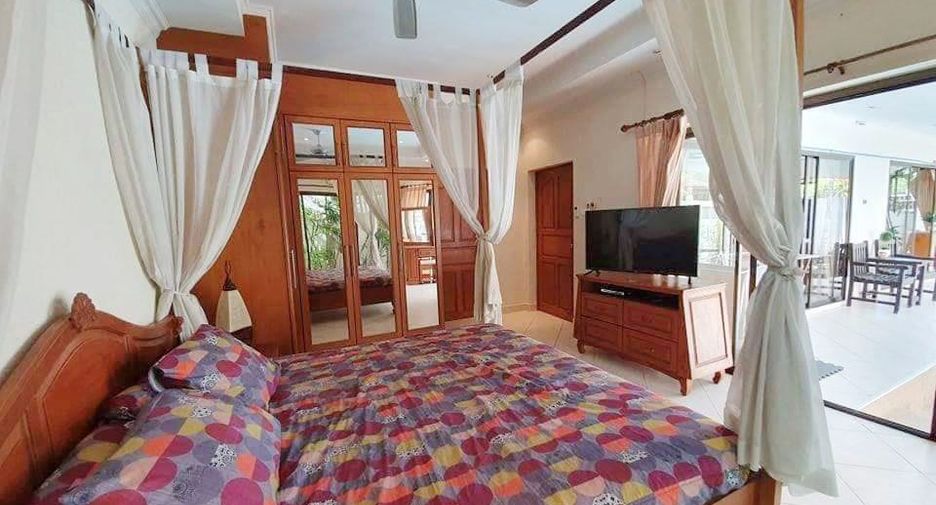 For rent 3 bedrooms villa in Jomtien, Pattaya
