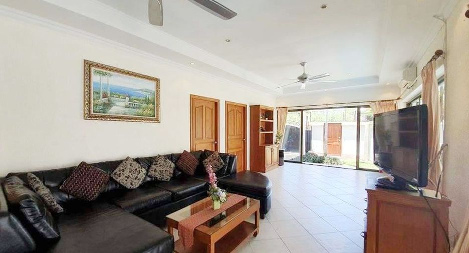 For rent 3 bedrooms villa in Jomtien, Pattaya