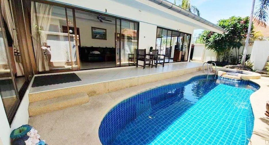 For rent 3 bedrooms villa in Jomtien, Pattaya