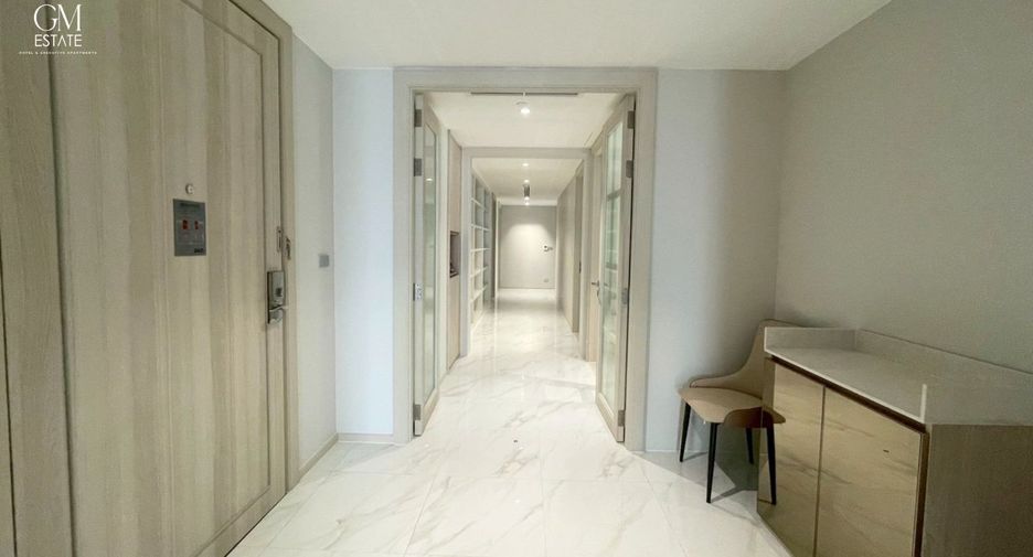 For rent 4 ベッドルーム condo in Khlong Toei, Bangkok