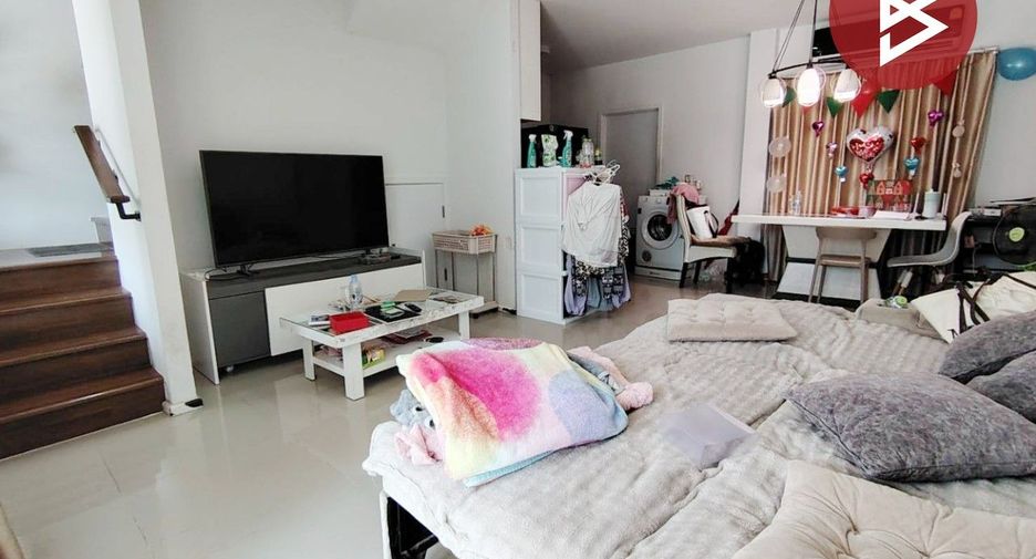 For sale 4 bedrooms townhouse in Bang Phli, Samut Prakan