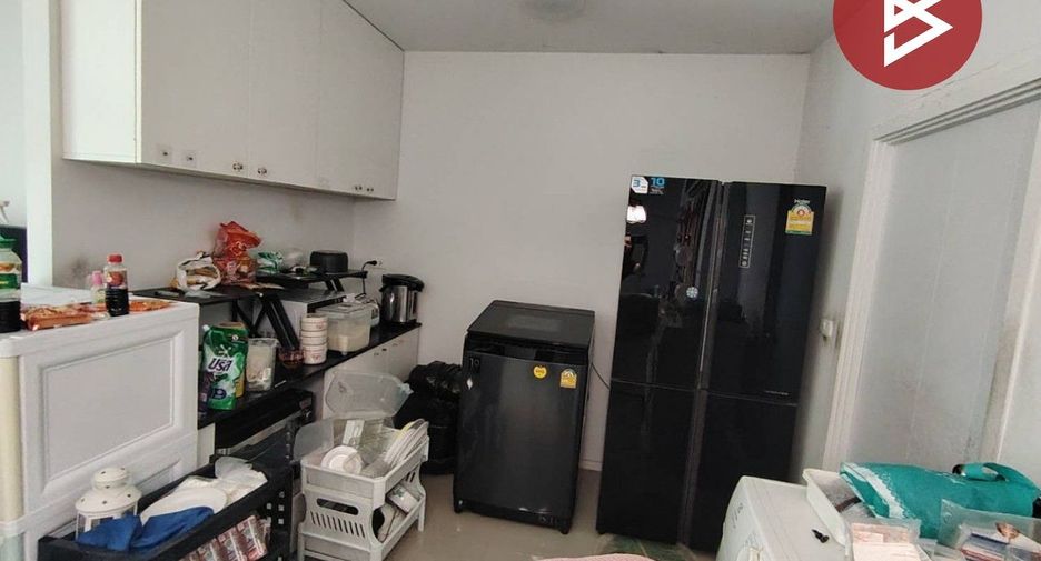 For sale 4 bedrooms townhouse in Bang Phli, Samut Prakan