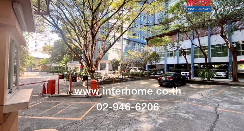 For sale 1 bed condo in Huai Khwang, Bangkok