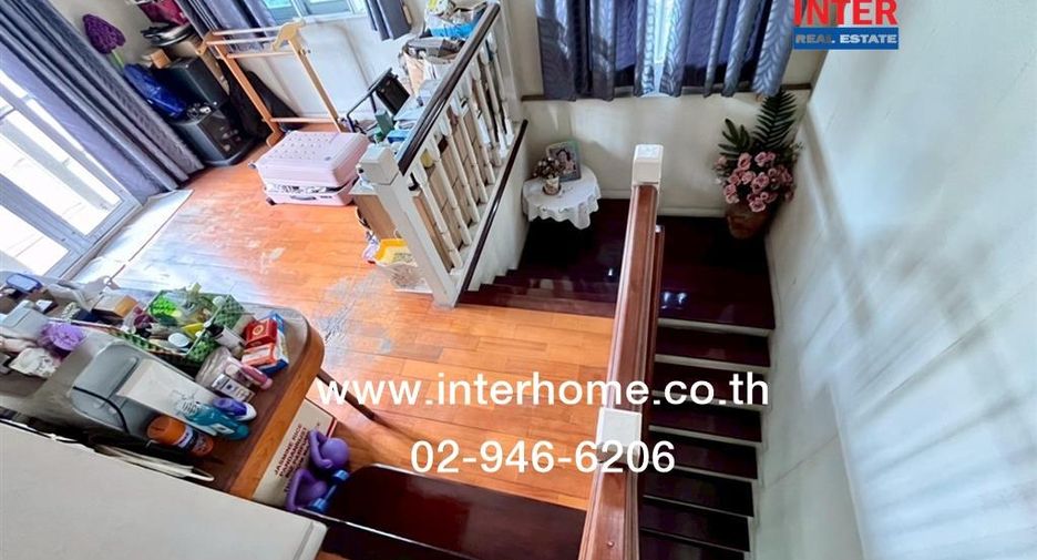 For rent and for sale 3 bedrooms house in Phra Khanong, Bangkok