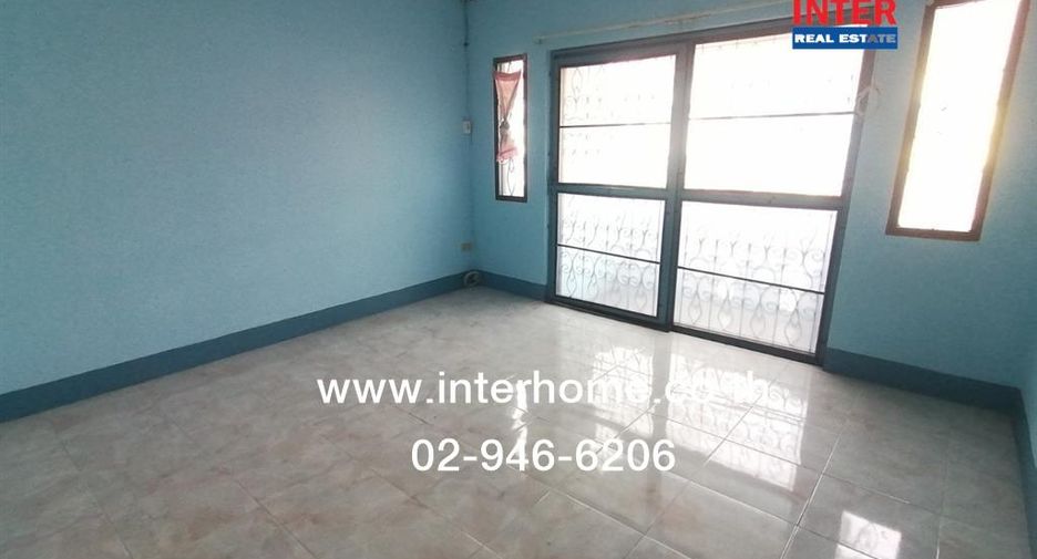 For sale 2 bedrooms townhouse in Min Buri, Bangkok