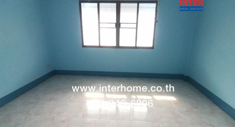 For sale 2 bedrooms townhouse in Min Buri, Bangkok