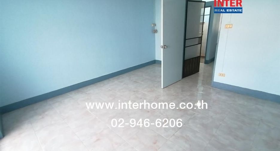 For sale 2 bedrooms townhouse in Min Buri, Bangkok