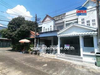 For sale 2 ベッドルーム townhouse in Nong Chok, Bangkok