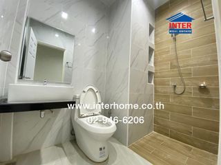 For sale 2 ベッドルーム townhouse in Nong Chok, Bangkok