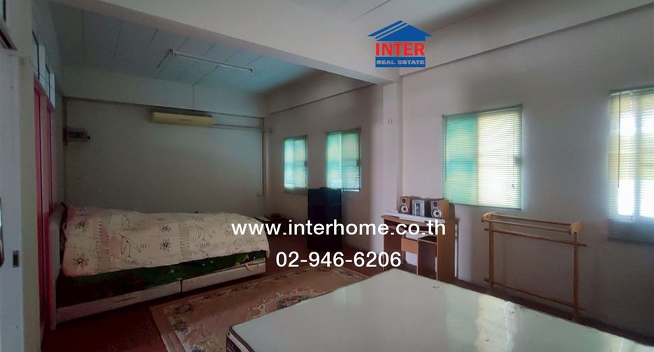 Local comercial en venta de 2 habitaciones en Bang Kruai, Nonthaburi