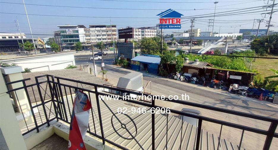 Local comercial en venta de 2 habitaciones en Bang Kruai, Nonthaburi