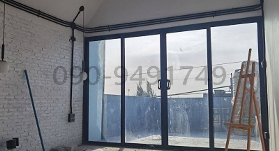 For sale retail Space in Bang Phlat, Bangkok