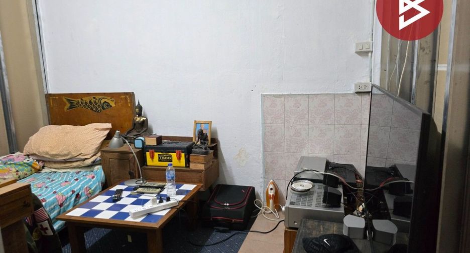 For sale 1 bed retail Space in Yan Nawa, Bangkok