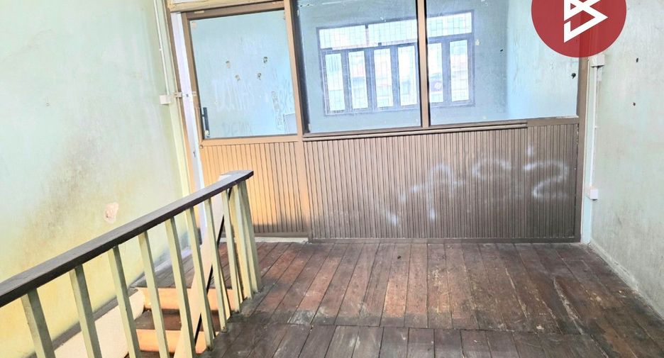 For sale 1 bed retail Space in Yan Nawa, Bangkok