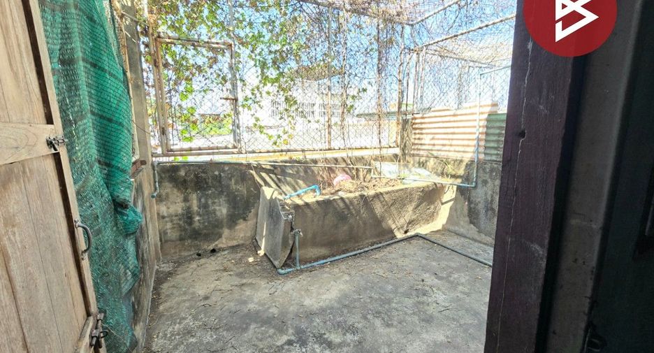 For sale 1 bed retail Space in Yan Nawa, Bangkok