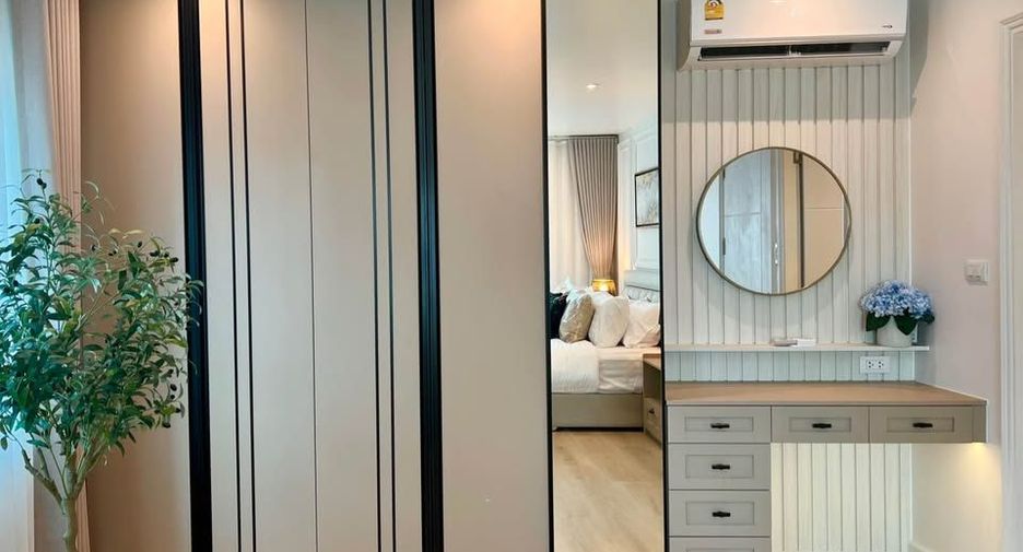 For sale 2 bedrooms condo in Yan Nawa, Bangkok